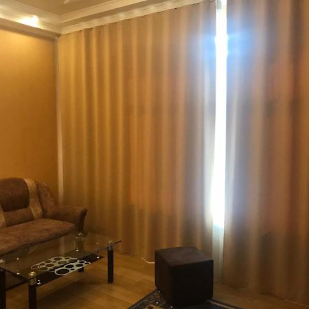 Bilyj Rojal Hotel Zaporizhia Exterior foto